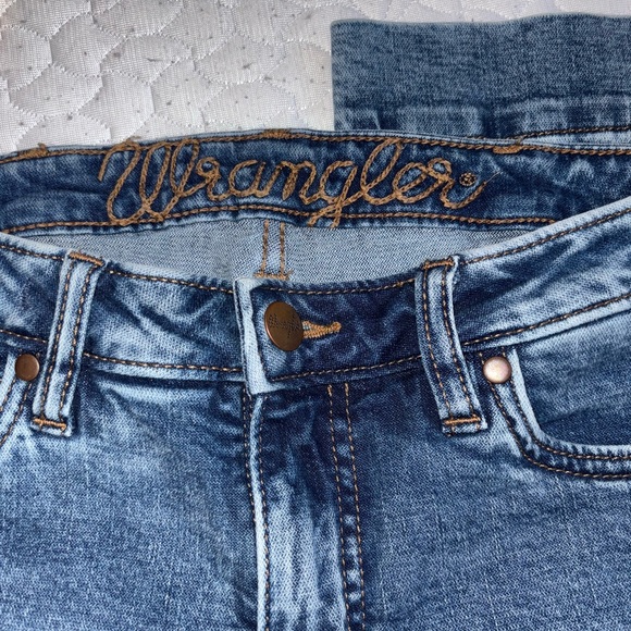 Wrangler RETRO Women's Classic Denim Jeans - Picture 3 of 6